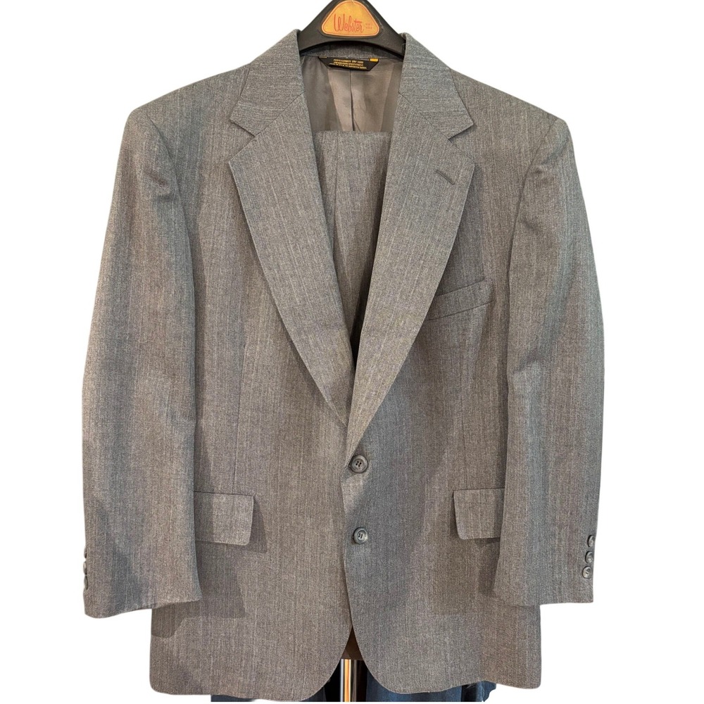 Adams Row Mens Grey 2 Piece Suit 44 Short Pleated Pants USA Made Hemmed